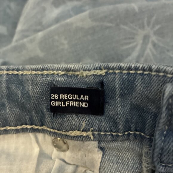 Gap Womens Size 26 Girlfriend Jeans Blue Distressed Stretch Denim Casual Pants - Picture 7 of 8